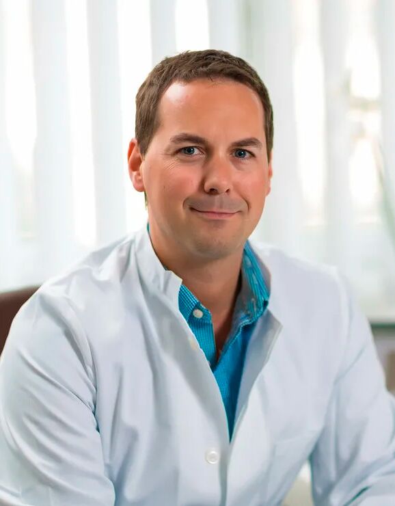 Doctor rheumatologist Tobias Kniely